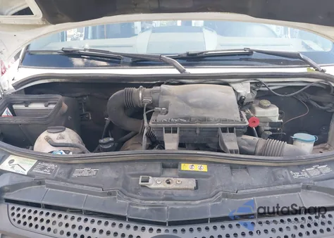 2018 Mercedes-Benz Sprinter 2500 High Roof V6 из США, поврежденный, VIN WD3PE8CD0JP597912